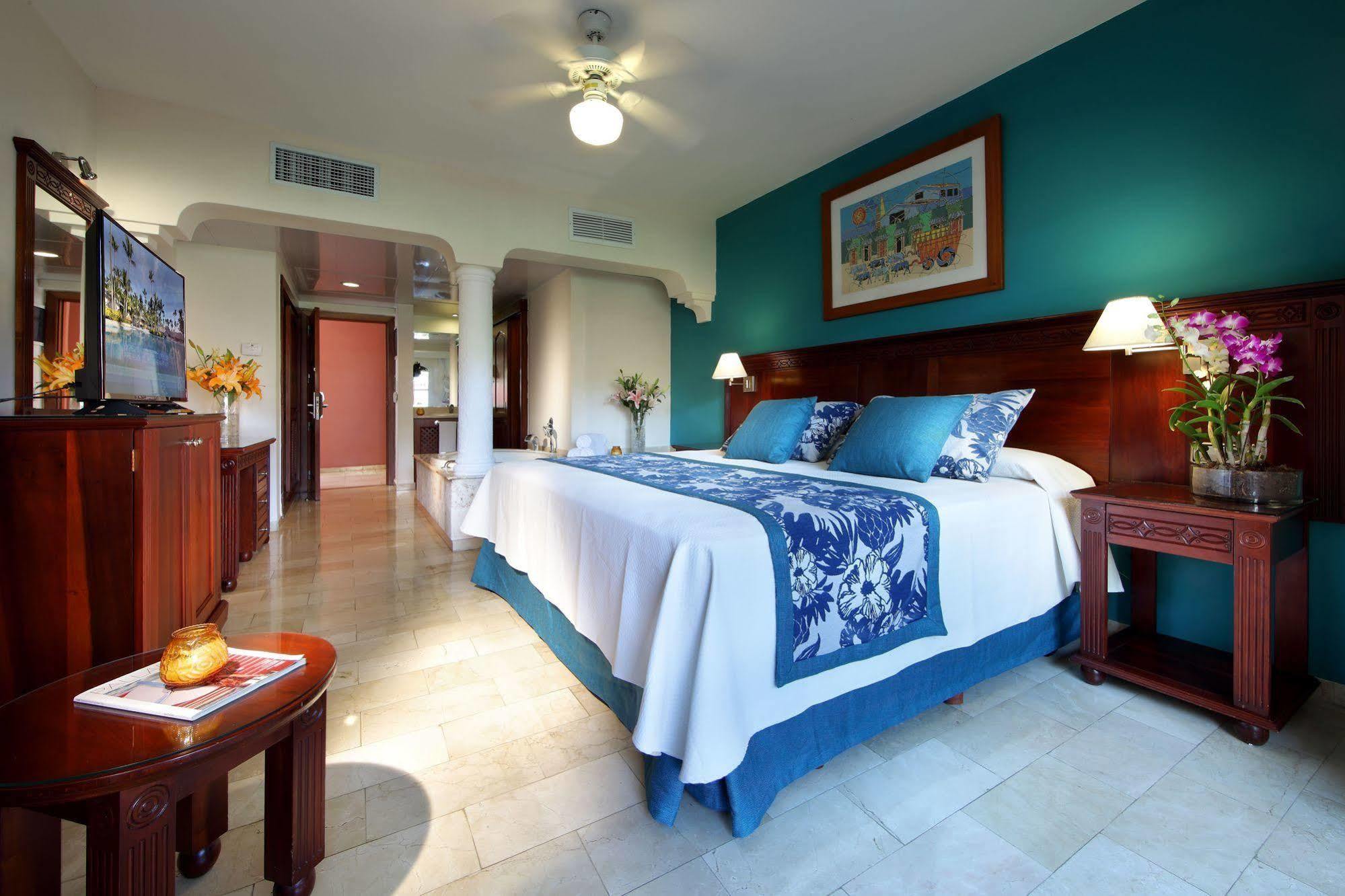 Resort Grand Palladium & 5*